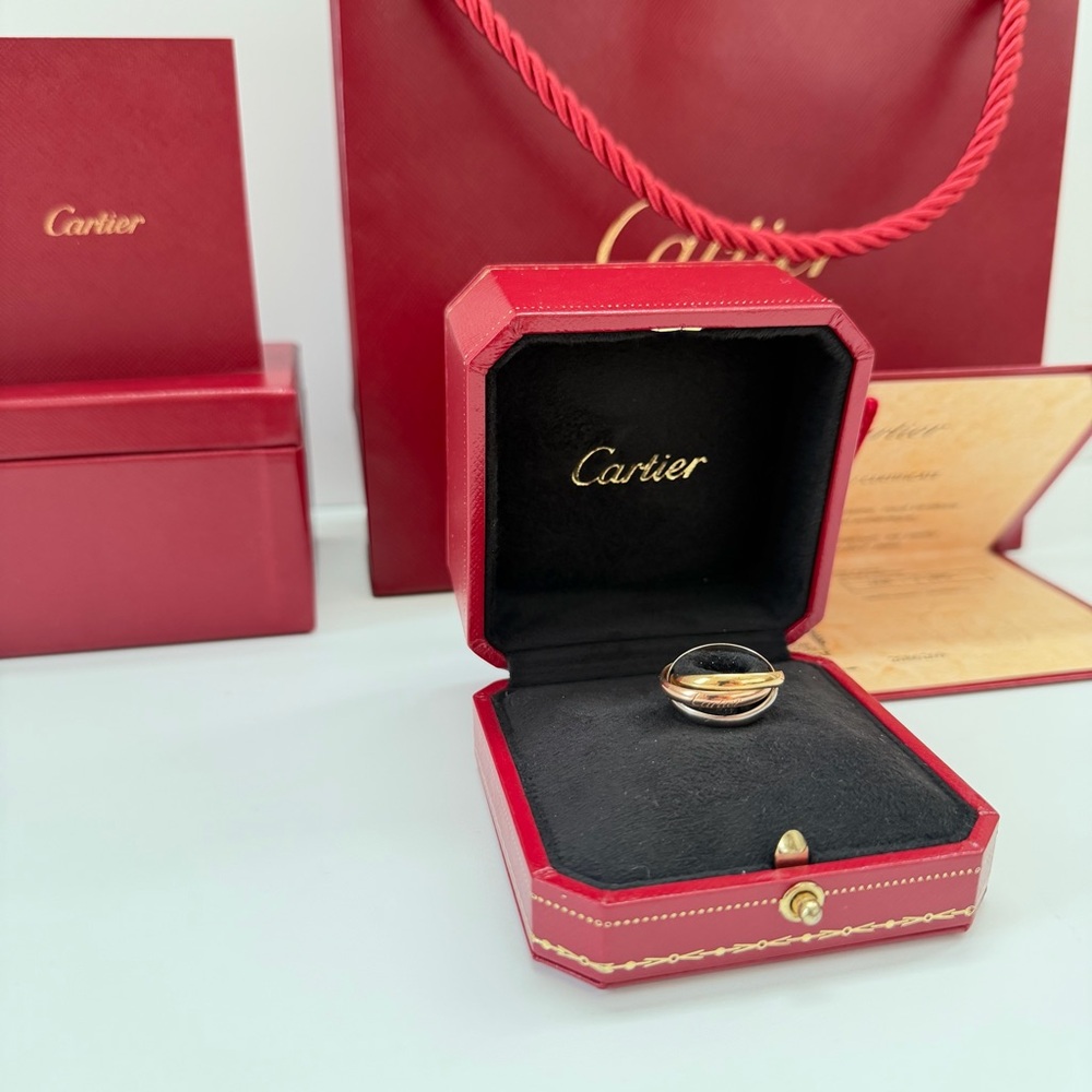 Cartier 18k gold Trinity Ring, Small Model - Picture 2 of 11